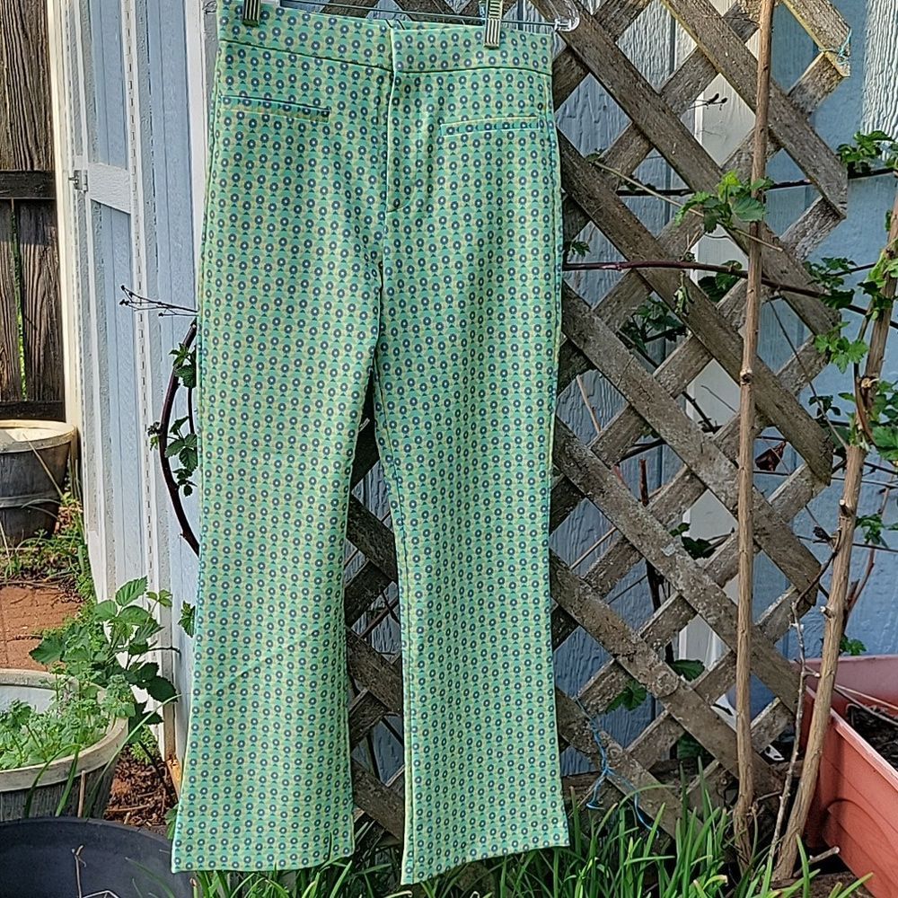 Zara green crop floral pants casual preppy, size 26 (S) NWT
